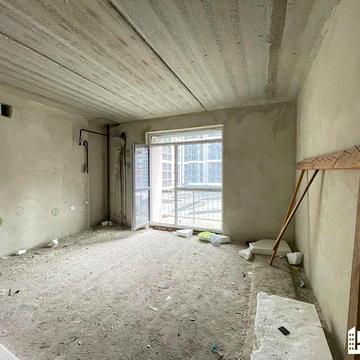 Здана 2 кімнатна квартира на 3 поверсі біля парку