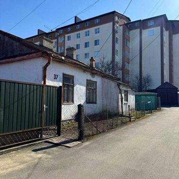 Квартира з власним двором   Шекспіра. 37000