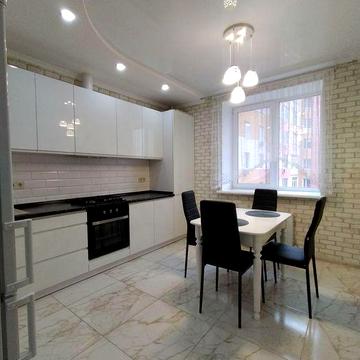 Сдам  двухкомнатную ЖК Чайка / Михаила Грушевского/ Одесские Традиции