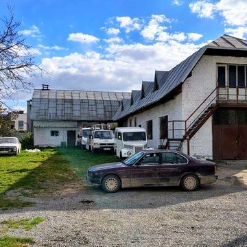 Будинок під Бізнес 330 квадратвв + 60 підвали 10 соток землі готовий до продажу