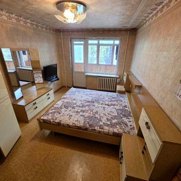 Продаж Трьохкімнатна квартира