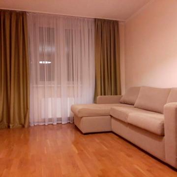 Здам 1 к. кв. Левка Лукʼяненка 4,, метро Мінська 3 хв. пішки