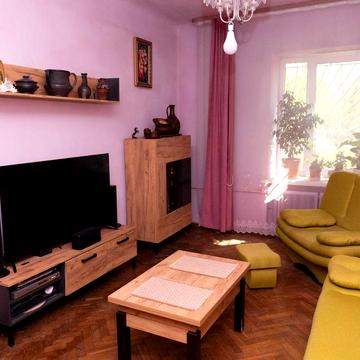 "Продаж - 3-кімннатна квартира, вул. Лазаренка,