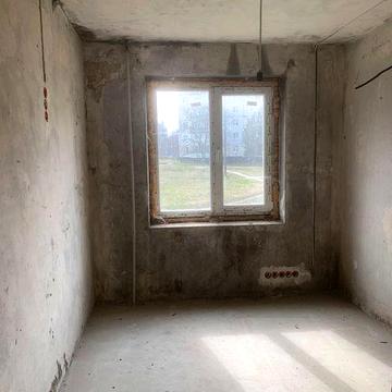 Продам 4х комнатную квартиру под проект срочно