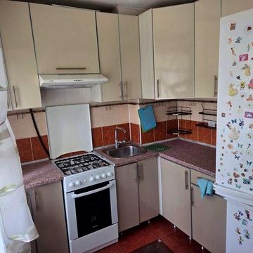 здам в довгострокову оренду однокімнатну квартиру зі всіма умовами для проживання, район АвтоВаз.
6000 грн./місяць + завдаток + комунальні послуги.
09