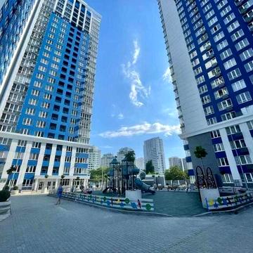 Продам 2х комнатную с раздельными спальнями и кухней-студией 20 кв.м. ЖК Омега 7 этаж ЖК Омега