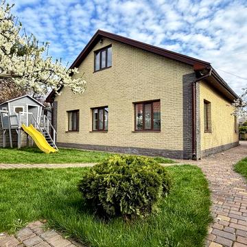 Сучасний будинок 110кв. м з ремонтом меблями і технікою. Лівий берег район трц. Караван, Донецьке шосе, Грінченка