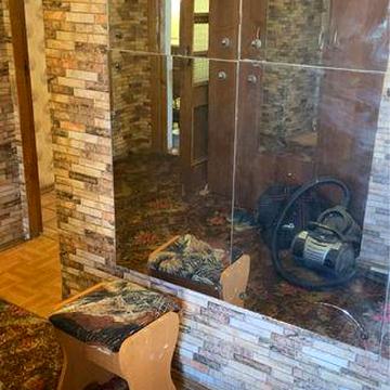 Оренда трикімнатного будинку(частини) на Слобідці.