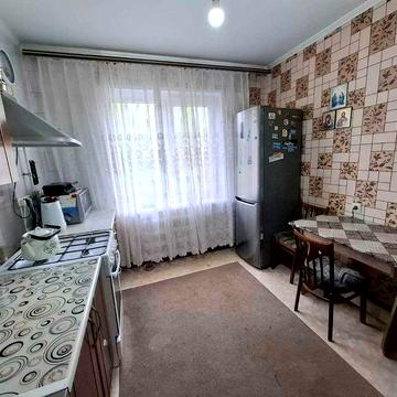 Продажа 3-комнатной квартиры, Сокол -1,безнал.комфорный этаж.