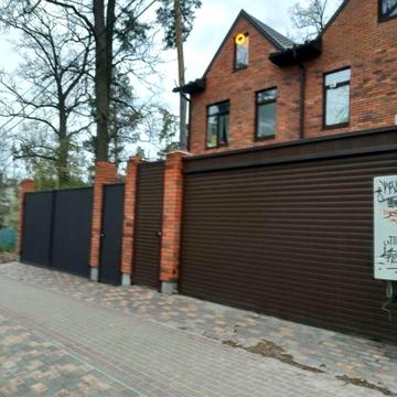 Таунхаус в ІрпенІ біля Центрального парку фактично 140м2 за 140000$