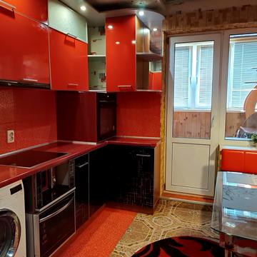 Милославська вул., 8