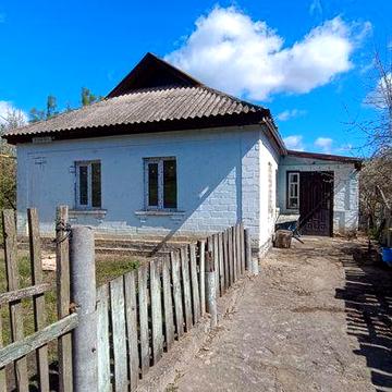 Продається будинок у тихому затишному районі міста Тальне