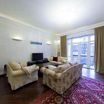 Інститутська вул., 15/5