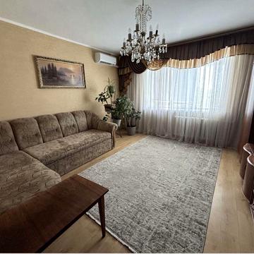 Продам 2-кімнатну квартиру по вулиці Левка Лукʼяненка,30