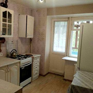 Сдаю 2х комнатную квартиру на Королева, остановка Магазин.