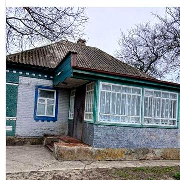 Будинок в селі Івковці