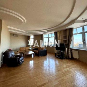 5-кімнатна квартира 267 м² з панорамним видом  б-р Лесі Українки, 23