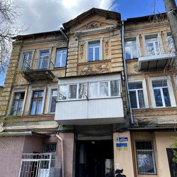 2 комнатная квартира , центр, своя, фасад, квартира в царском доме 5 мин до Привоза