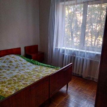 Продам 3-кім Здолбунівська 3  2поверх  газ