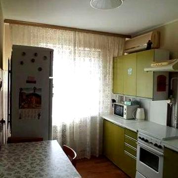 Затишна 2-кімнатна квартира біля Русанівського каналу