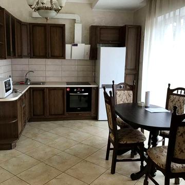 Оренда 2К  квартири з паркомісцем  Шевченківський р-н