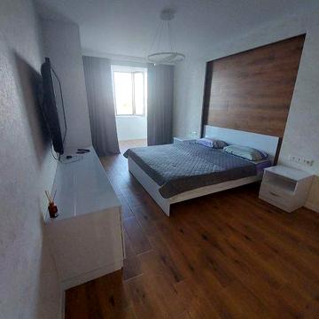 Сдам 3  ком квартиру на 1 -2 мес