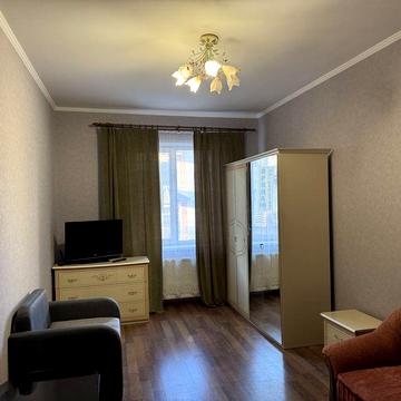 ЦЕНТР МІСТА: Продам велику 1 кімнатну квартиру вулиця МУЛИКА