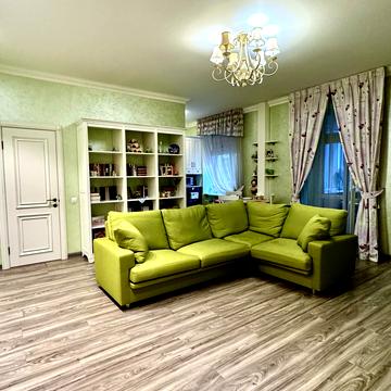 Володимирська вул., 19