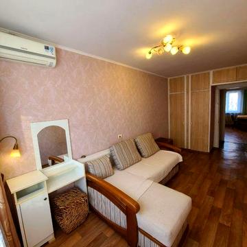 Сдаю 3к квартиру в районе Колоса