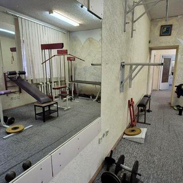 Под малоквартирный дом, 240м², 3 этажа, 2 входа, Черноморсква входа, паркинг