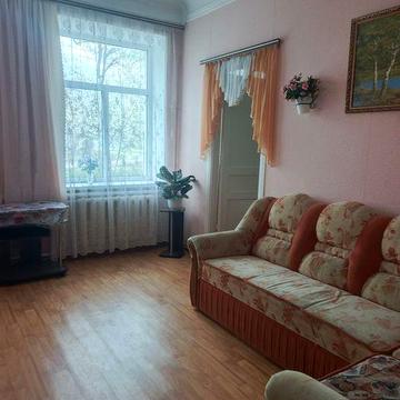 Продається 3+ кімнатна квартира з  автономним опаленням