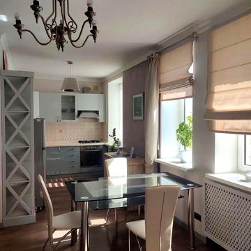 Бульварно- Кудрявська, 8 Золоті Ворота