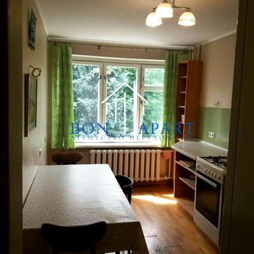 Єреванська вул., 8-А