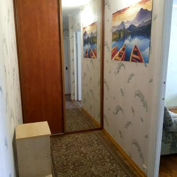 Романа Шухевича просп. (Генерала Ватутіна), 28-А