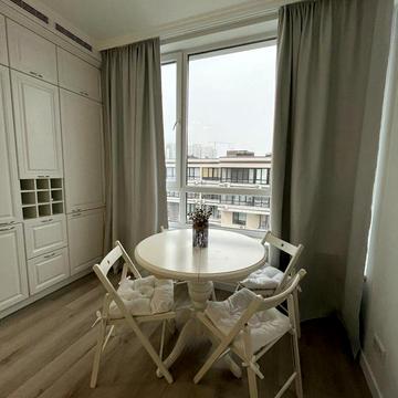 Практична вул., 8