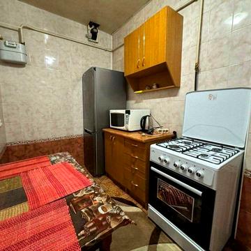 1К квартира в Центрі 1 поверх Газ