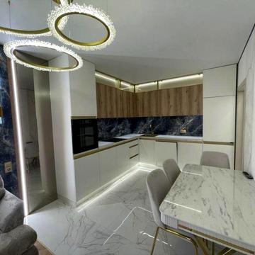 2 ком. квартира 61 метр . Новый дом-Кадорр. Кухня-21 метр . Рассрочка