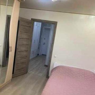 Продаж 2-кімнатної вул. ЗСУ | Всі вікна на озеро | єВідновлення +