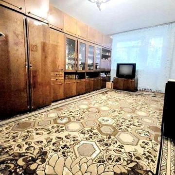 Терміново 4-кімнатна квартира на 3-му поверсі!