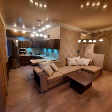 Здам 2 кім. квартиру, Світличного 8, "Сталінка",Соломянка,дизайнерський ремонт