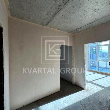 Продам 1к квартиру 45м2 без ремонту в самому центрі міста!