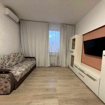 Однокімнатна з ремонтом 45,6м2, газ! Без комісії! Програми-так!