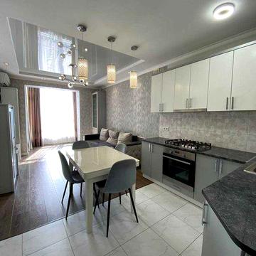 Оренда квартири р-н вул Незалежності 2кім. Є гардеробна!