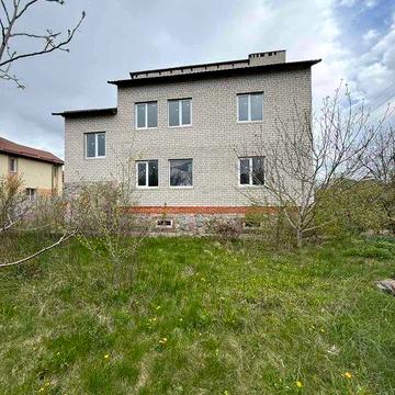 Будинок у Ближніх Яківцях біля Дендропарку | 3 рівні | 9 соток