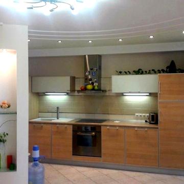 Сдаю СВОЮ 2К СТУДИЮ 86м.кв. Тополь,1