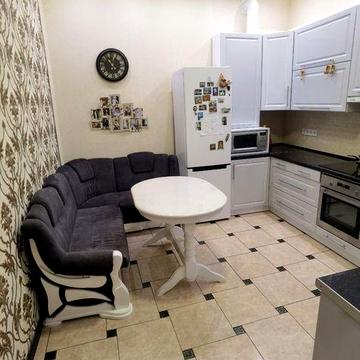 Здамо двохкімнатну Сергія Амброса 98