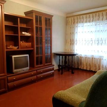 Оренда 1-кімнатної квартири близько до центру на Петропавлівській