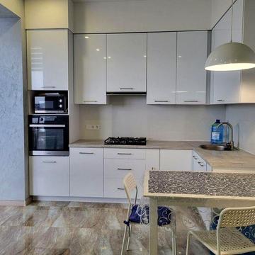 Продам квартиру 2х кімнатну ЖК Lake Land