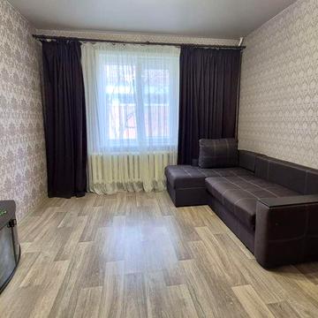 Продам 2 ком, Сталинка, Центр, Мебель, Техника