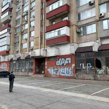 Продам нежилое помещение в центре города 1045 м3